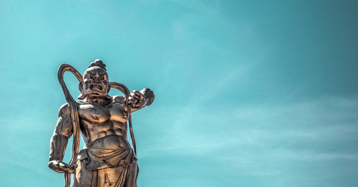découvrez l'univers fascinant des mythes à travers les ùges ! plongez dans les récits légendaires, les héros emblématiques et les traditions ancestrales qui ont façonné notre culture. explorez la richesse des croyances et des histoires de différentes civilisations, et laissez-vous envoûter par la magie des mythes.