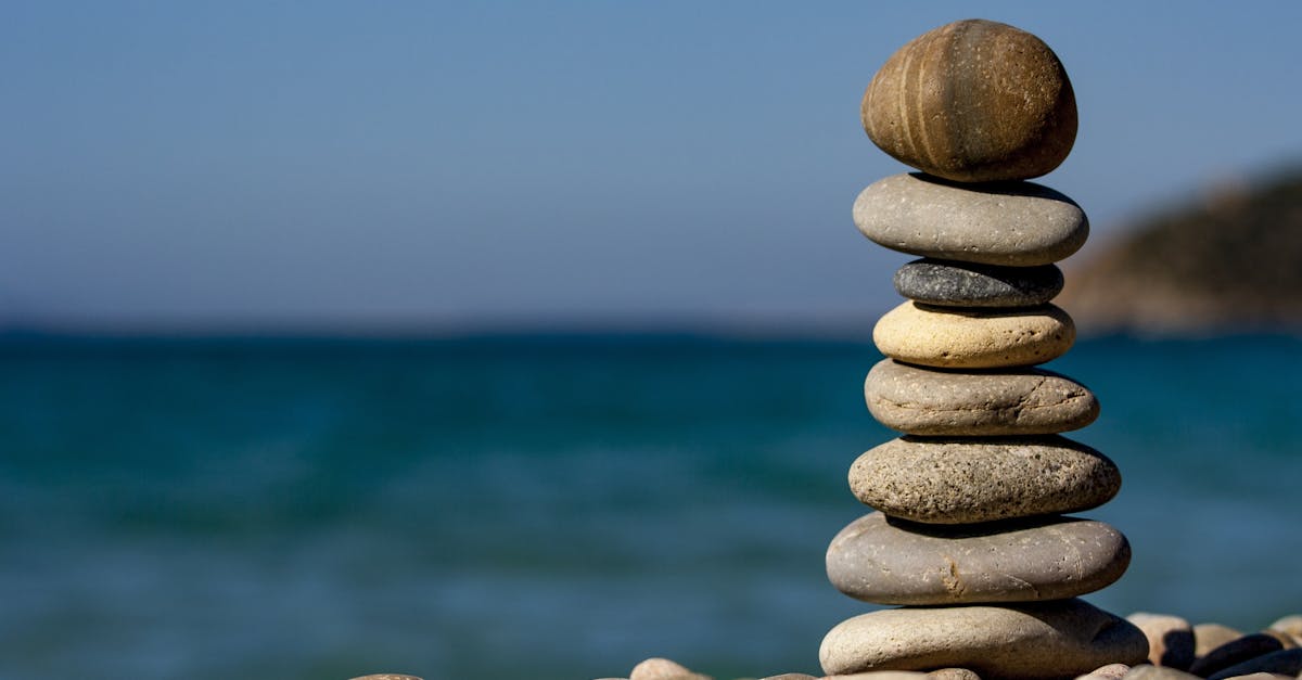 découvrez les bienfaits de la relaxation pour apaiser votre esprit et revitaliser votre corps. explorez des techniques simples et efficaces pour réduire le stress, améliorer votre bien-être et trouver un équilibre harmonieux dans votre vie quotidienne.